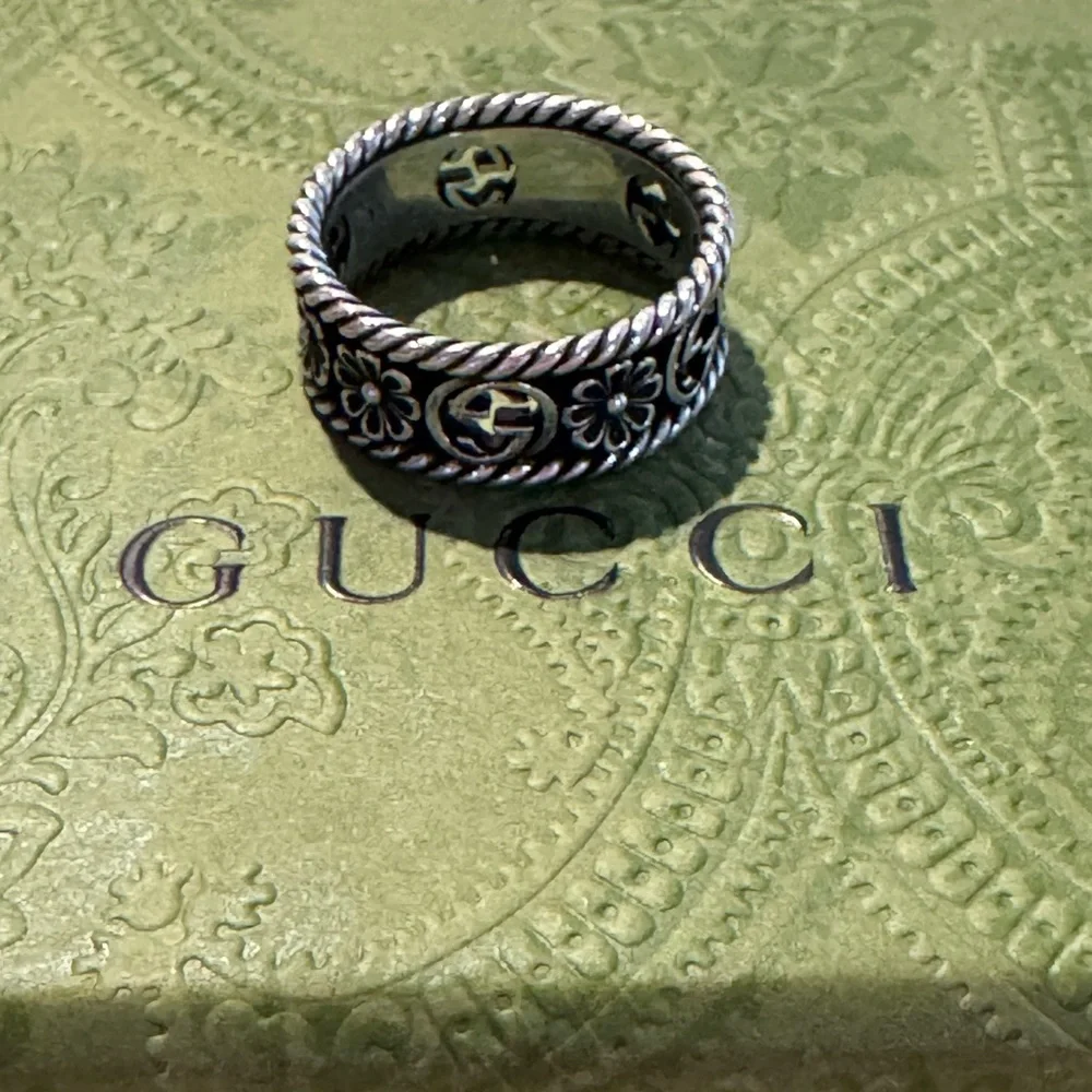 Gucci Silver Ring‎ size 14
